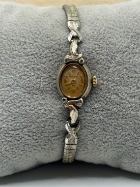 Vintage Bulova 10k rolled Gold plate Women's Silver-Tone Vintage Bracelet Watch